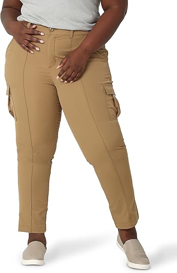 Lee Women's Plus Size Flex to Go Mid Rise Seamed Cargo Pant