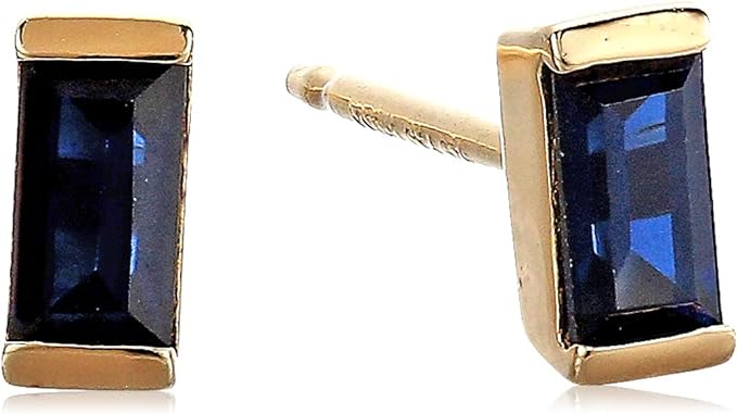 Amazon Essentials 18K Yellow Gold Plated Sterling Silver Baguette Stud Earrings (previously Amazon Collection)