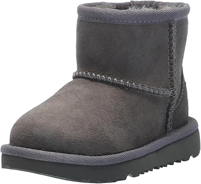 UGG Unisex-Child T Classic Mini Ii Fashion Boot