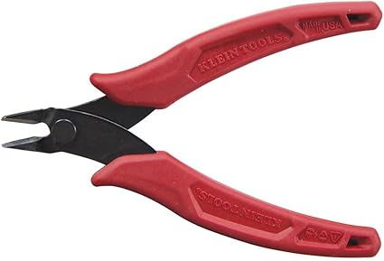 Klein Tools D275-5 Pliers, Diagonal Cutting Pliers with Precision Flush Cutter is Light and Ultra-Slim for Work in Confined Areas, 5-Inch