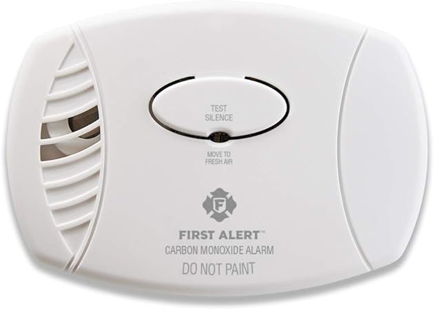 First Alert CO605 Plug-In Carbon Monoxide Detector with Battery Backup , White