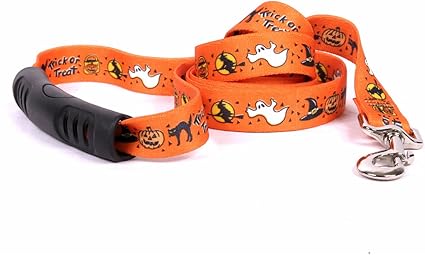 Yellow Dog Design Trick or Treat EZ-Grip Dog Leash-with Comfort Handle-Large-1