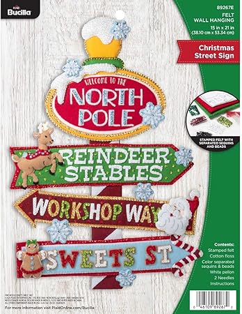 PLAID ENTERPRISES FELT BANNER XMAS STREE, Christmas Street Sign