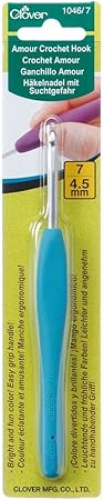 Clover Amour Crochet Hook: 4.5mm, Blue